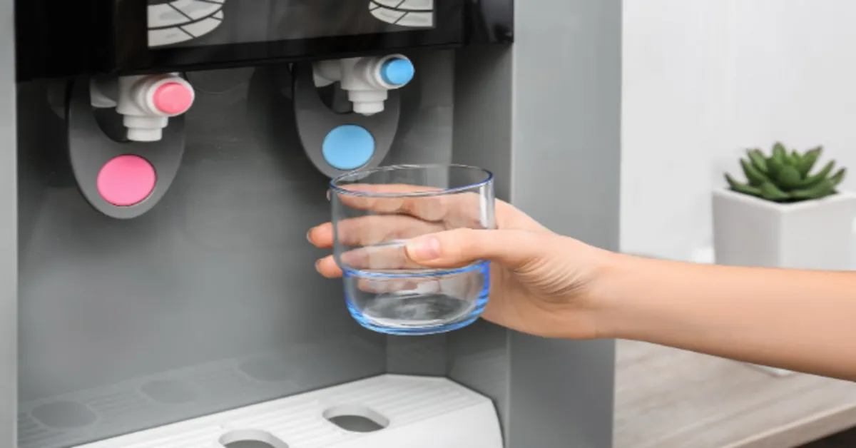 From Office to Home: Choosing the Perfect Water Dispenser